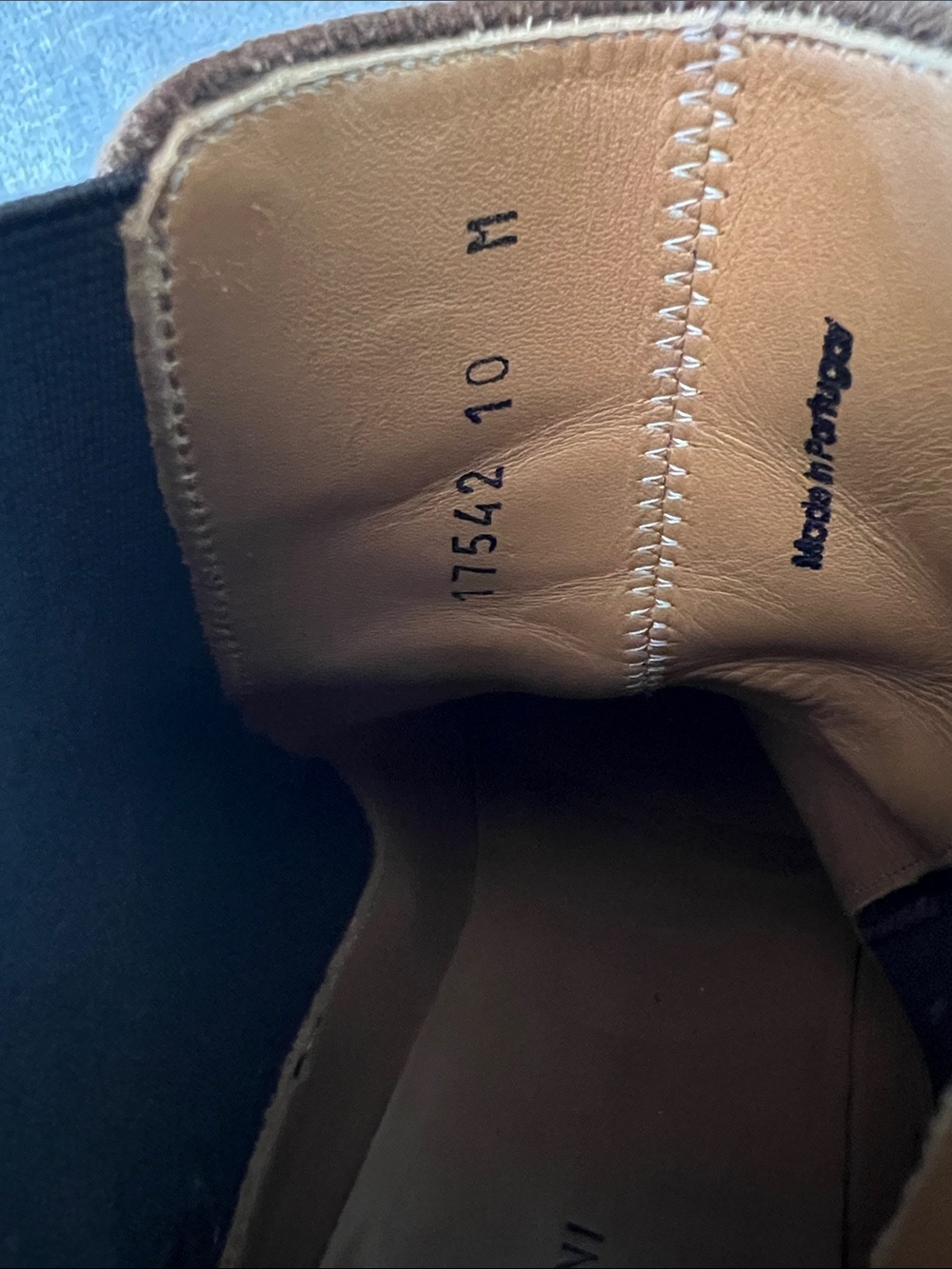 Magnanni Brown Suede Chukka Boots - Picture 4 of 4